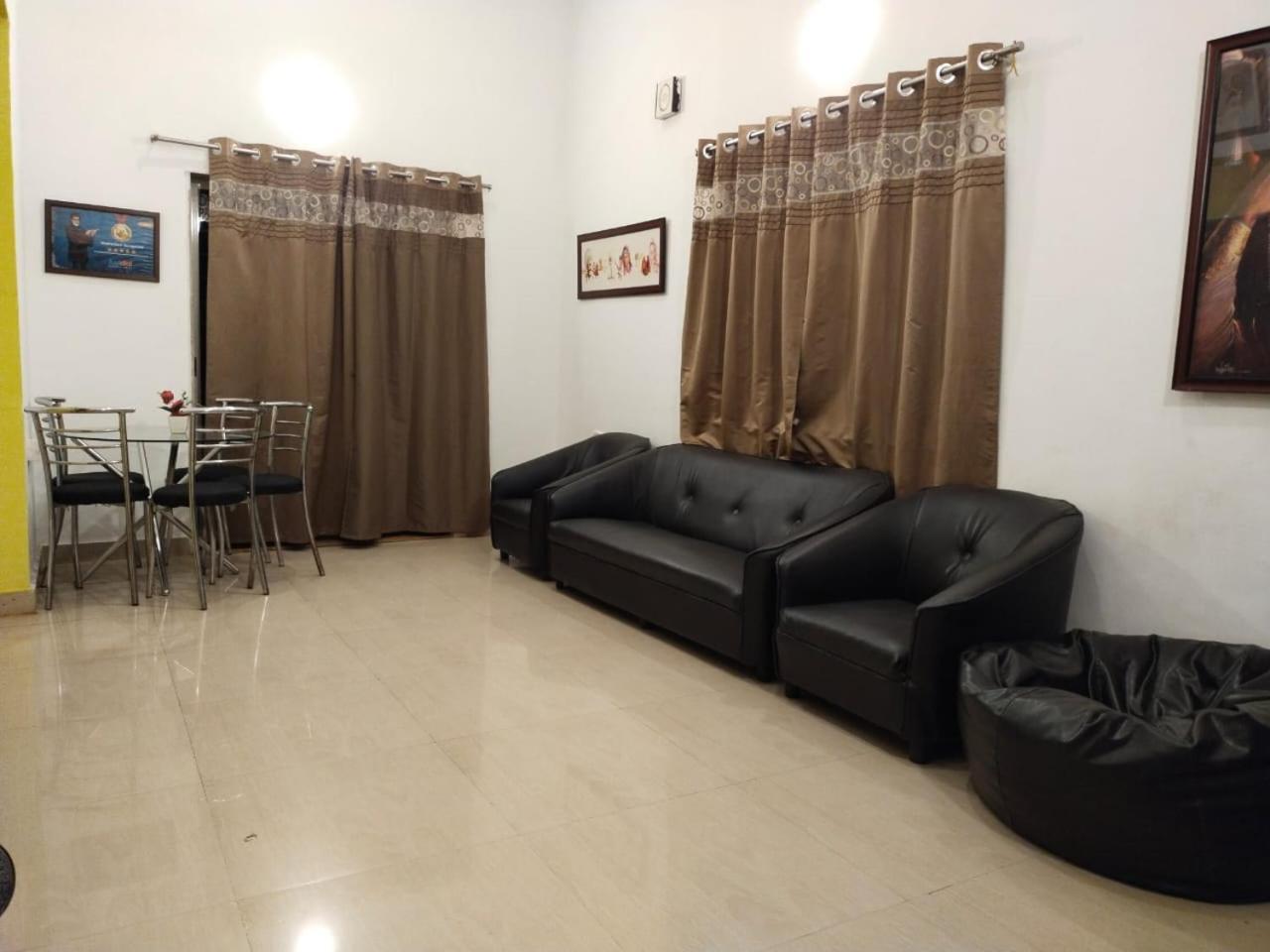 Madhuban Bungalow Panchgani มหาบาเลชวาร์ ภายนอก รูปภาพ