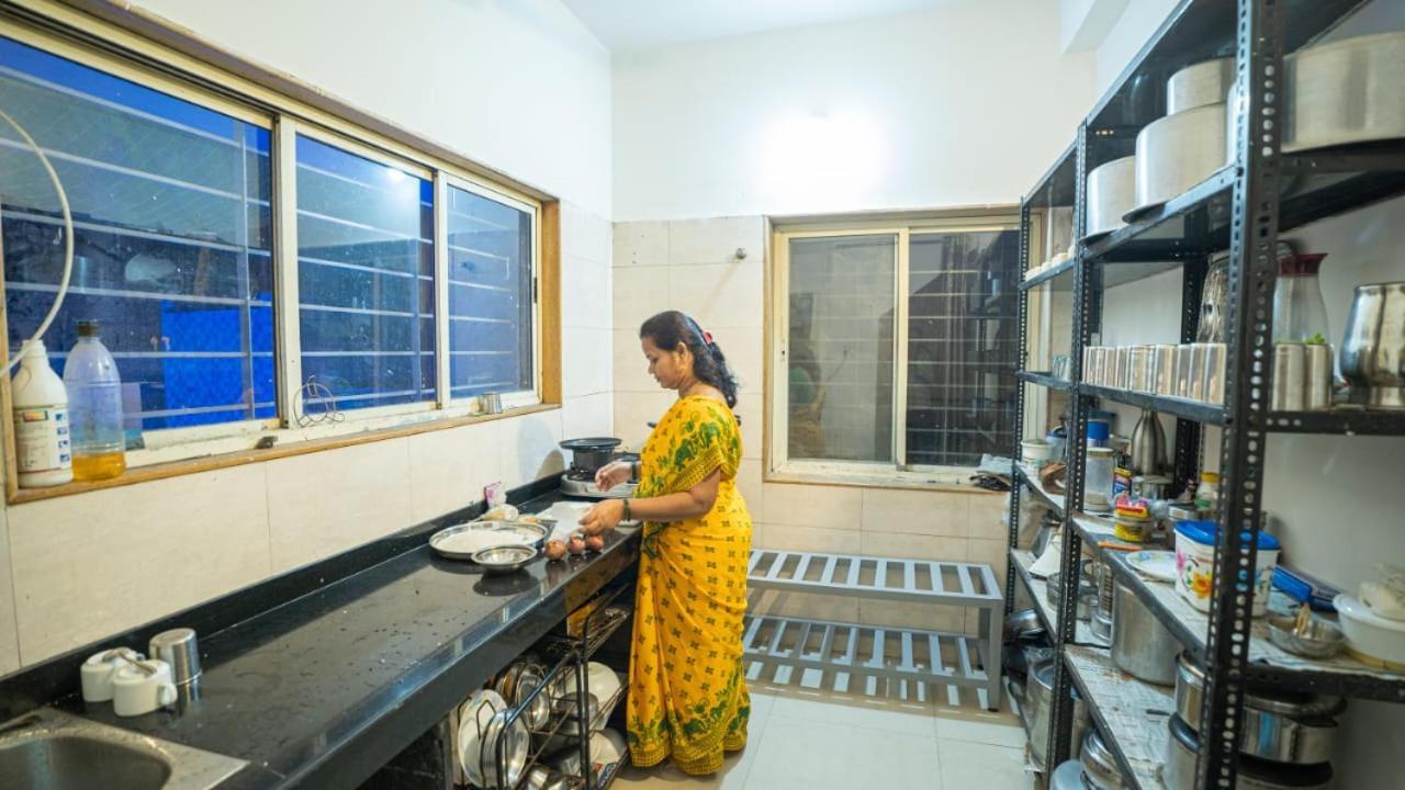 Madhuban Bungalow Panchgani มหาบาเลชวาร์ ภายนอก รูปภาพ
